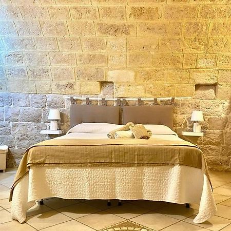 Suite Arco 166 Stanza Privata Trani Exterior photo