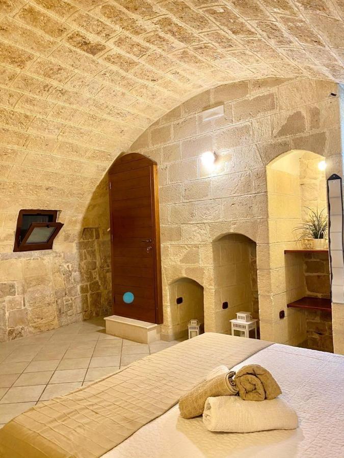 Suite Arco 166 Stanza Privata Trani Exterior photo